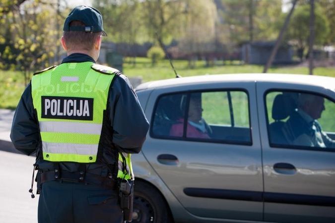 Lietuvoje daugėja bandymų papirkti policininkus