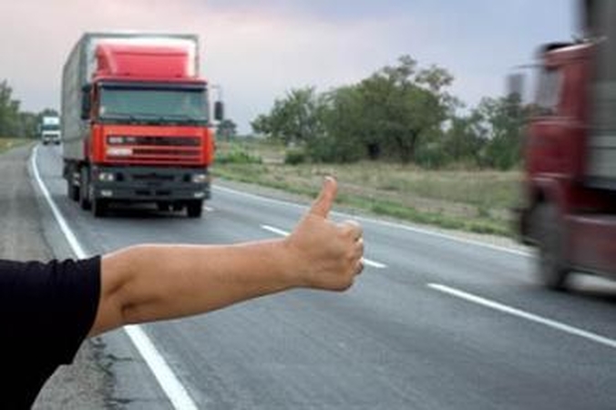 "Tranzuotojams" nereikalingos "autostopų stotelės"