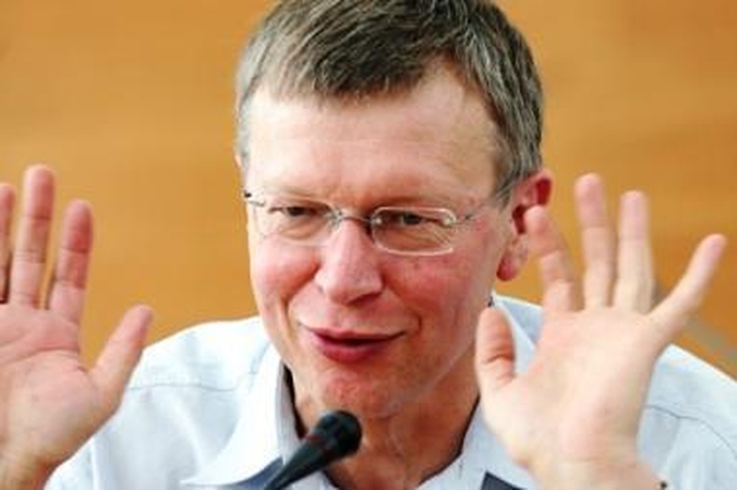 Apkaltų komisija prašo dar poros savaičių išvadoms parengti