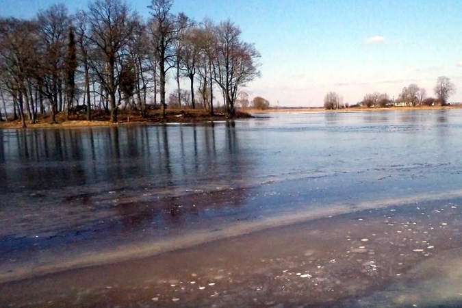 Pamaryje išsiliejęs upių vanduo gyventojų dar neįkalino