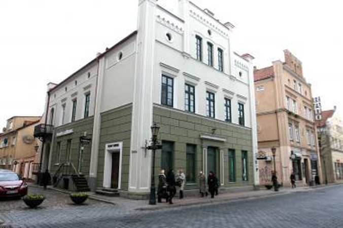 Seniausios vaistinės patalpoms gresia pardavimas