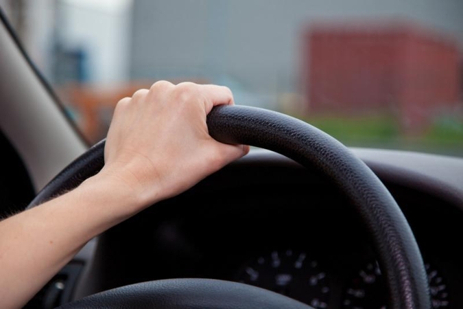 Biržuose pervažiuota ant kelio gulėjusi neblaivi moteris liko gyva