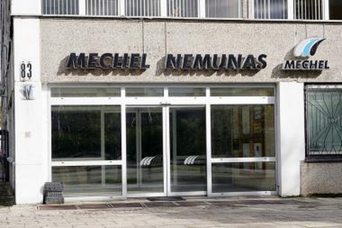 Įtarimai dėl vagystės – ant apvogtos bendrovės darbuotojų 