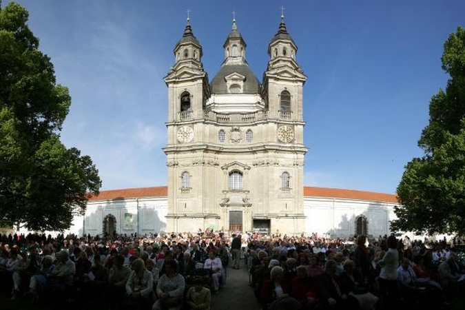 Pažaislio pažiba - opera "Kregždutė"