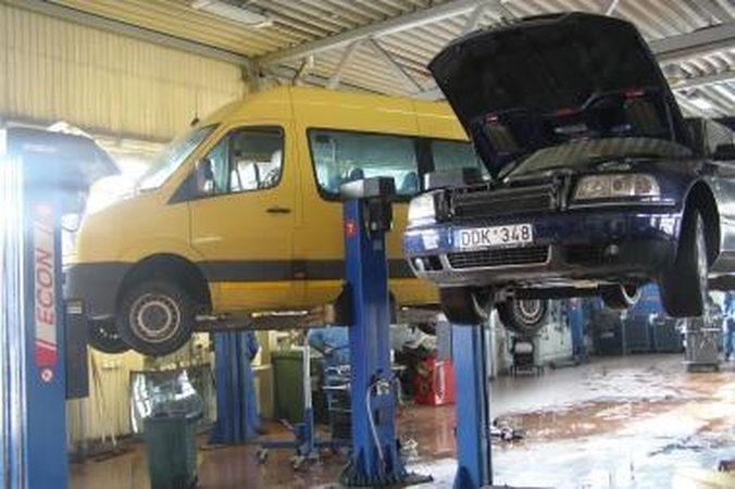 Vokiškų automobilių servisai Vilniuje mažina kainas