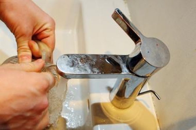 Liepą karštą vandenį kauniečiams tieks tik „Kauno energija“  