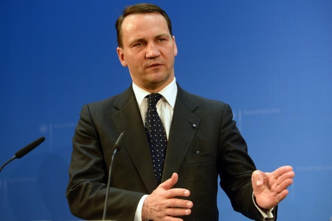 Lenkijos ministras R. Sikorskis: Sausio 13-ąją visi buvome lietuviai