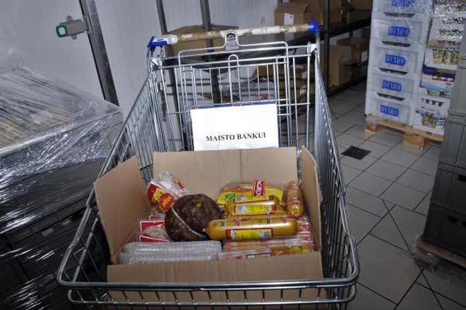 „Maisto bankas“: alkstančių daugėja, paramos mažėja