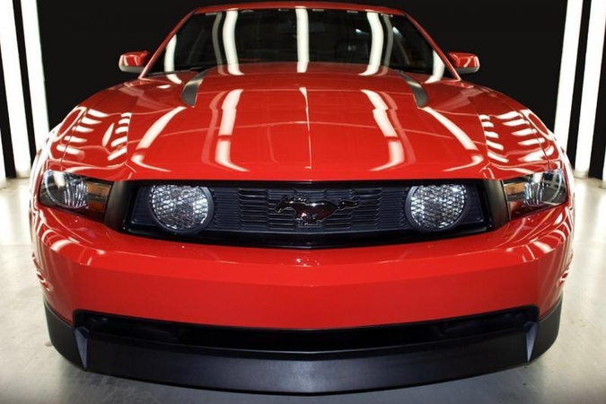 "Ford": tarpusavyje "kalbantys" automobiliai