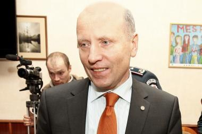 R.Palaitis: pradedantieji vairuotojai liepą gali netekti teisės sėsti prie vairo