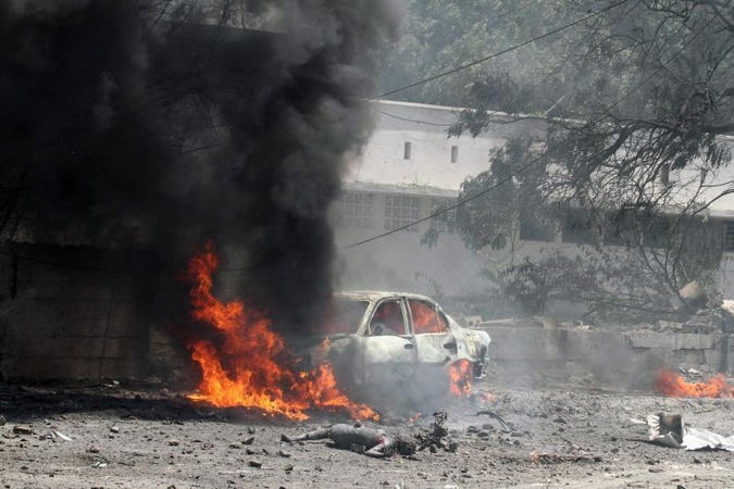 Somalio sostinėje per sprogimą žuvo mažiausiai 65 žmonės