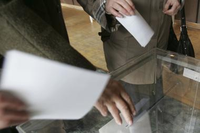 Liberalcentristai balsuos už apkaltą A.Sacharukui ir L.Karaliui