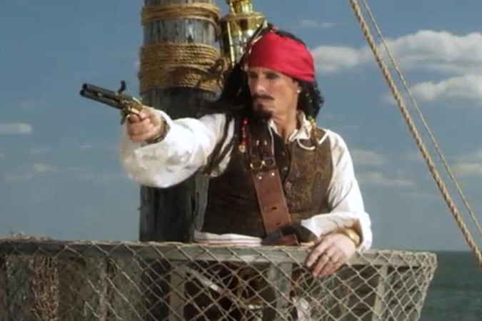 „Karibų piratai“: M.Boltono parodija užkariavo pasaulį