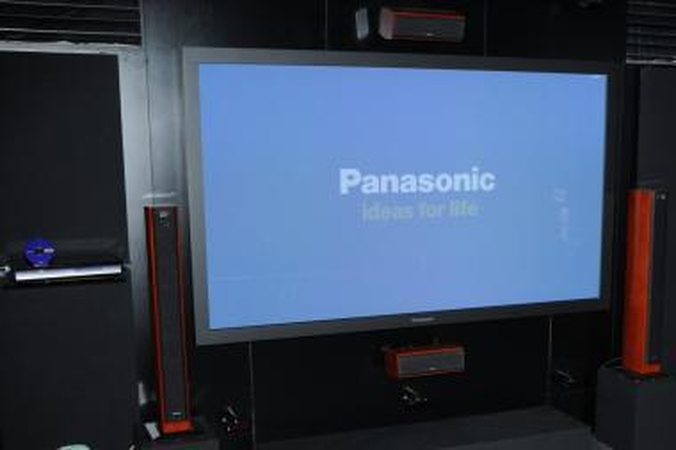 „Panasonic“ sukūrė trimatę „Full HD“ kino sistemą
