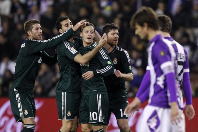 Ispanijoje 7 įvarčių lietus pasibaigė Madrido „Real“ pergale