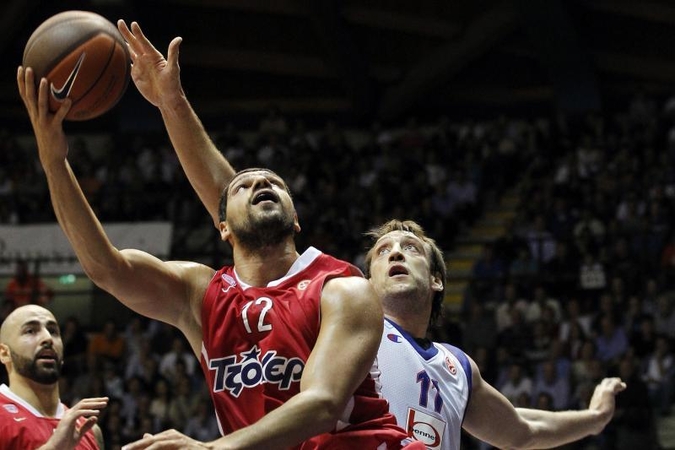 „Olympiacos“ pusantro mėnesio versis be L.Papadopoulo