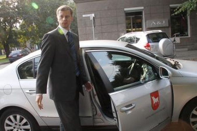 Meras persės į naują „Škoda Superb“ (papildyta)