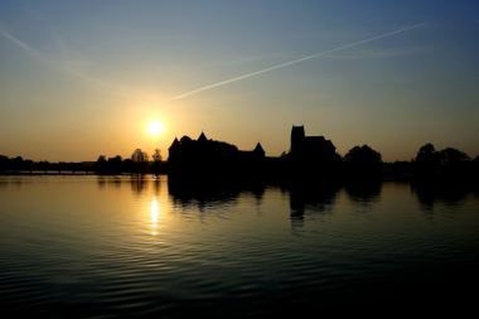 Viduramžius gaivino naktis Trakų salos pilyje