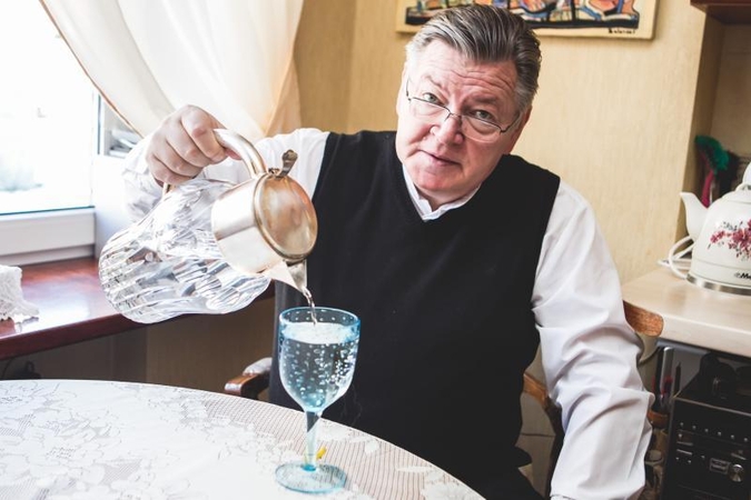 Gydytojas: negerkite arbatos su jums bloga linkinčiu žmogumi