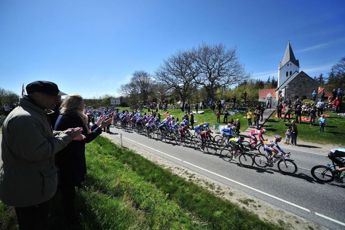 R.Navardauskas ir T.Vaitkus - tarp „Giro d'Italia“ lyderių