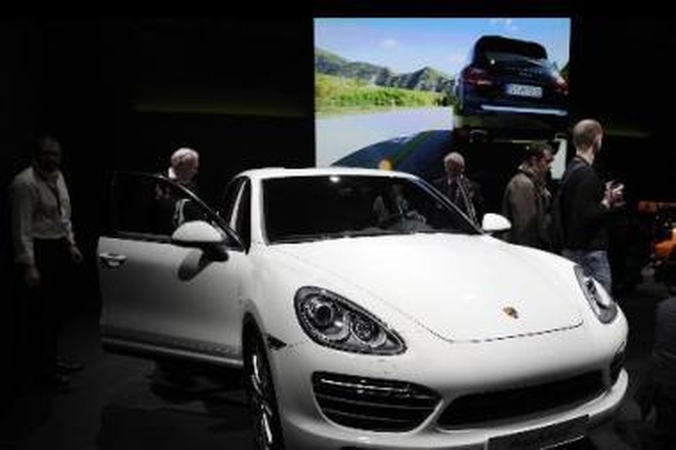„Porsche Cayenne“ paklausa viršijo lūkesčius