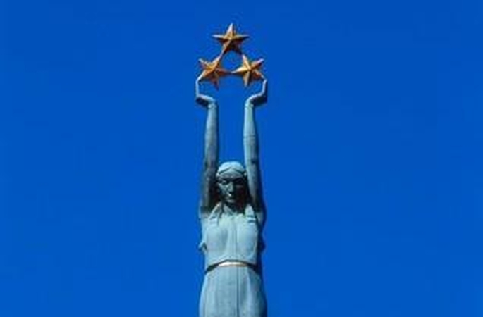 Už rusų kalbos įteisinimą rašosi aktyviai