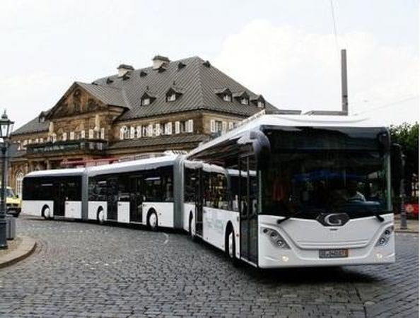  Hanoveryje pristatomas ilgiausias pasaulyje autobusas