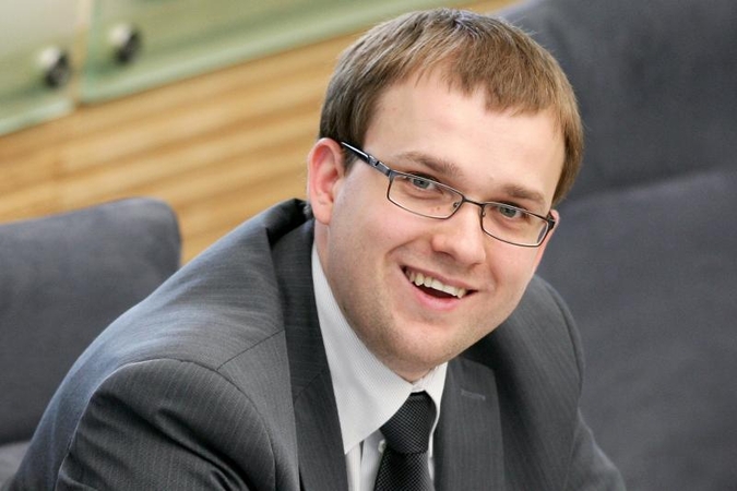 „Darbiečiai“ prašo partijos tarybos patarimo, kaip balsuoti dėl VAE