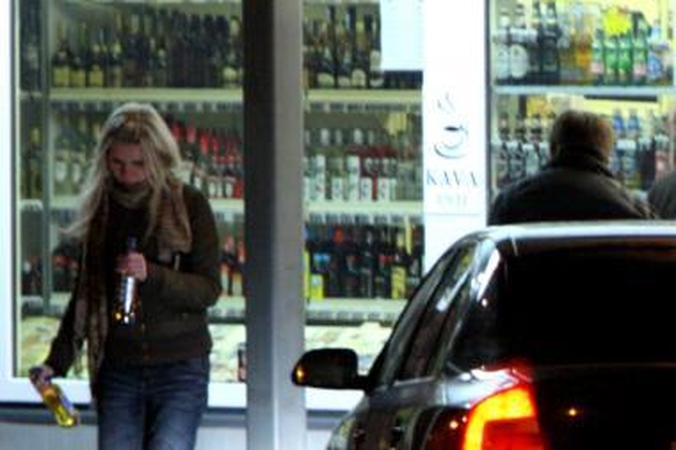 Įmonė neteko neteisėtai pardavinėtų alkoholinių gėrimų 