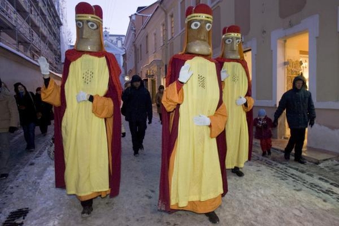 Vilniečiai pasitiko Tris Karalius ir išlydėjo eglutes 