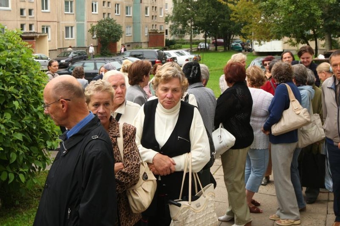 Eigulių seniūnijoje nusidriekė eilė kompensacijoms už šildymą gauti