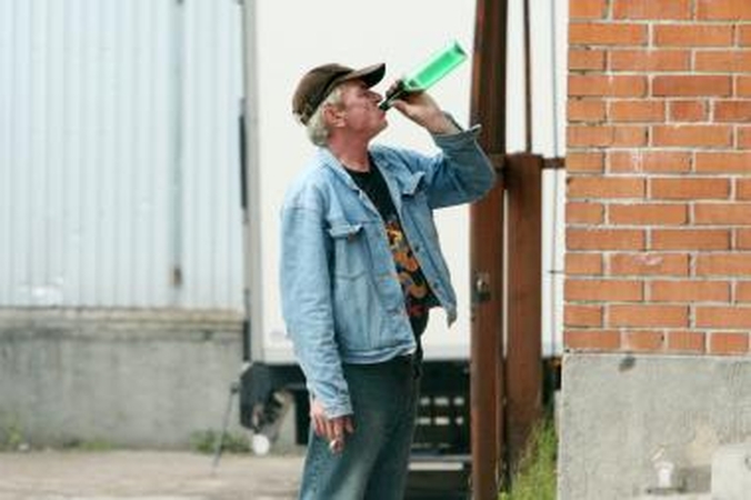 Garaže Rokiškyje aptikta neteisėtai laikomo alkoholio