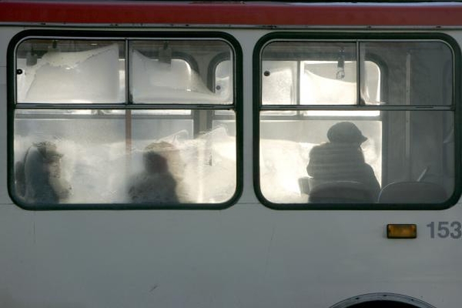Sugedęs troleibusas sutrikdė eismą T.Narbuto gatve
