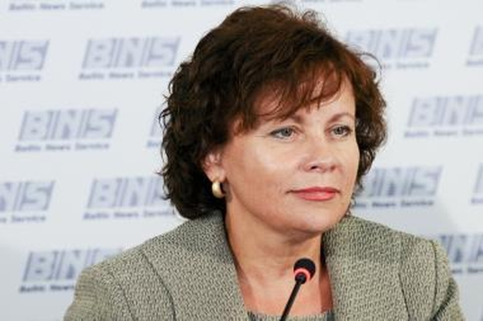 Ministrė užtikrina: visuomenė sužino visus tarptautinėse operacijose įvykstančius incidentus 