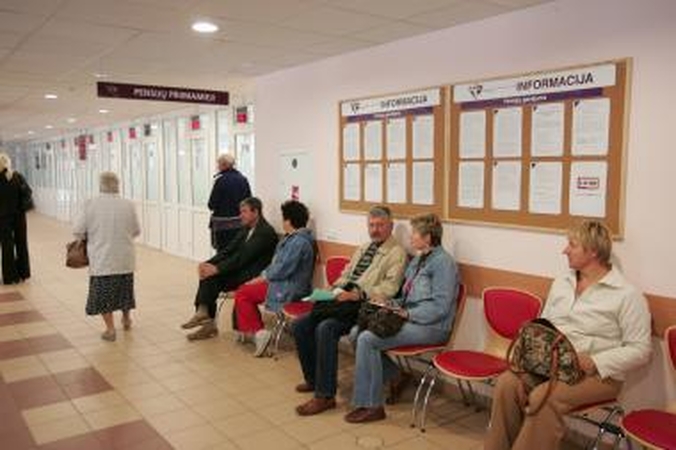 Vykdant pensijų reformą siūlo įvesti NT ir progresinius pajamų mokesčius