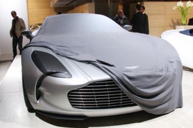 „Aston Martin" pardavė paslaptį