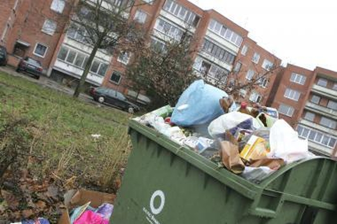 Neteisėtas mokestis daugiabučių gyventojams tebegadina nervus