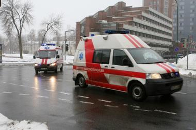 Siūloma labiau centralizuoti greitosios pagalbos paslaugas