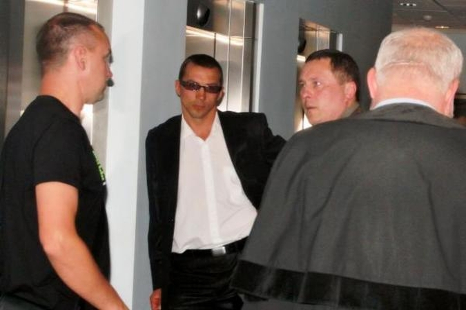 Inkasatorius apiplėšę vilniečiai pripažinti kaltais 