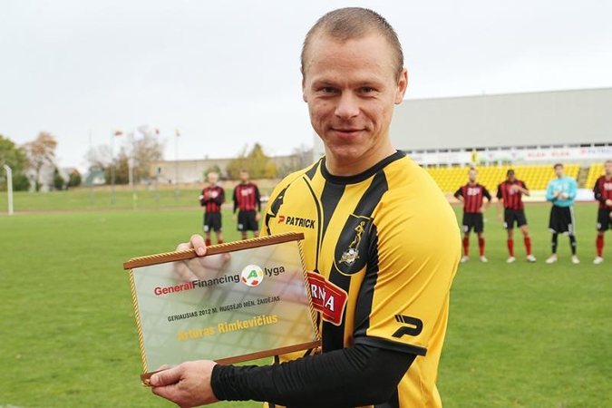 A.Rimkevičius „Auksinio batelio“ lenktynėse tašku dar lenkia L. Messi