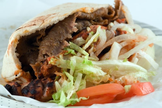 Klaipėdoje nepažįstamasis iš paauglių atėmė kebabus