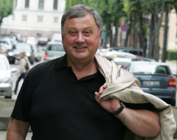 Politinio     guru             paieškos   