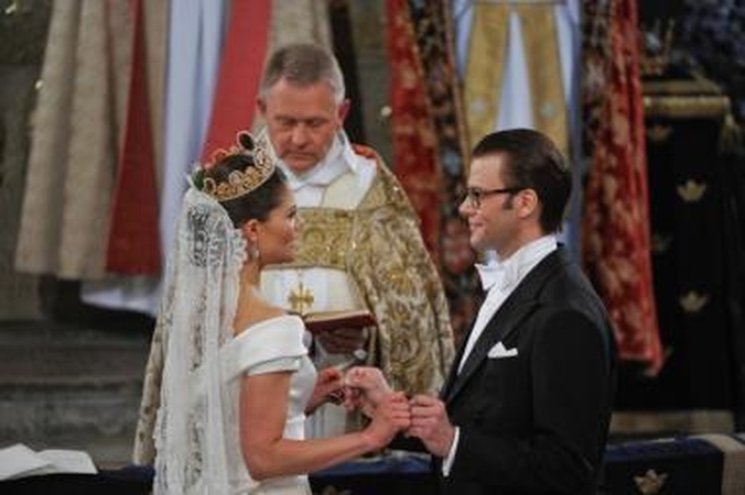 Švedijos sosto įpėdinė ir jos išrinktasis pelnė žmonių simpatijas paprastumu 