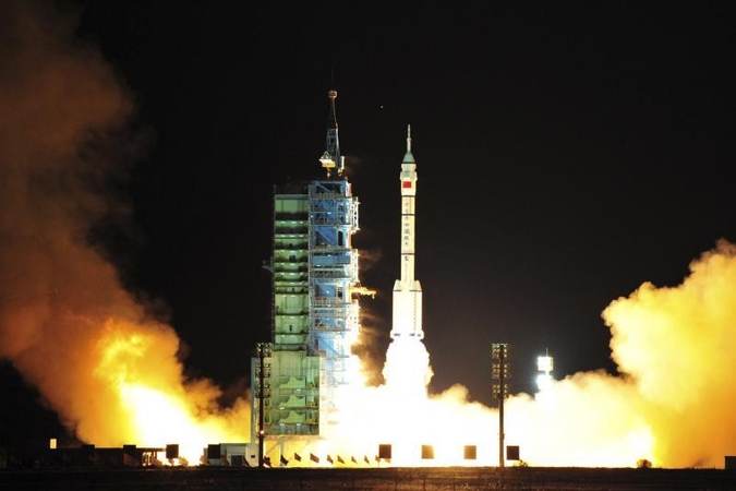 Kinija paleido į kosmosą nepilotuojamą erdvėlaivį