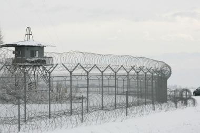 Maskvos paliepimu Kirgizija uždaro JAV karinę bazę