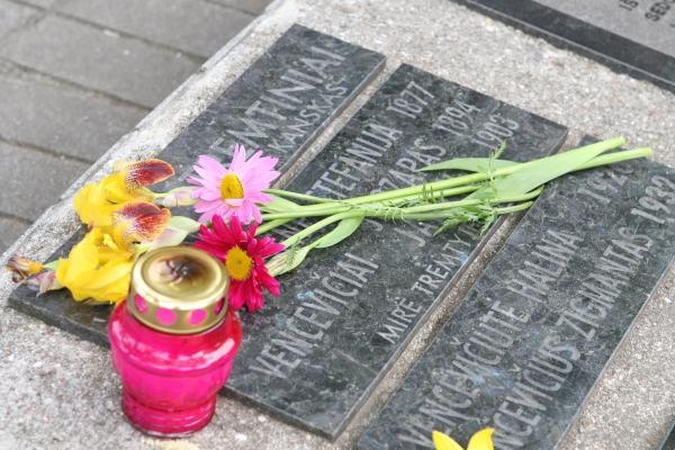 Minint sovietų okupacijos 70-metį, pagerbta pirmoji jos auka Lietuvoje