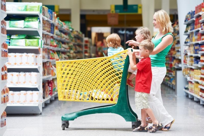 Skurstantiems gyventojams vėl aukos maistą