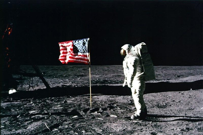 Mėnulyje lankęsis astronautas: palikau ten vaizdo kamerą