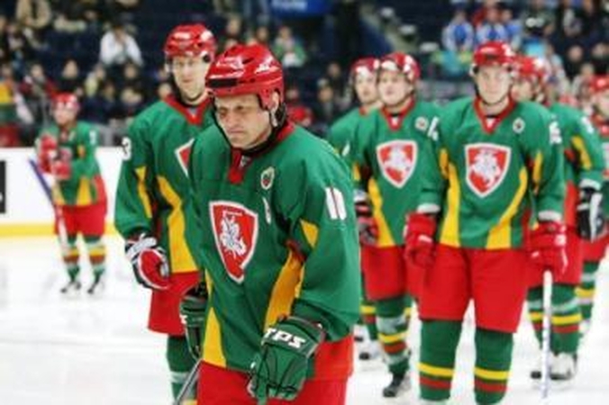 Lietuvos ledo ritulio rinktinė - be medalių