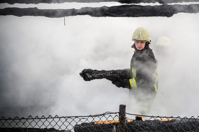 Padaugėjo gaisrų, ugniagesiai neslepia, kad jų pajėgos - ribotos